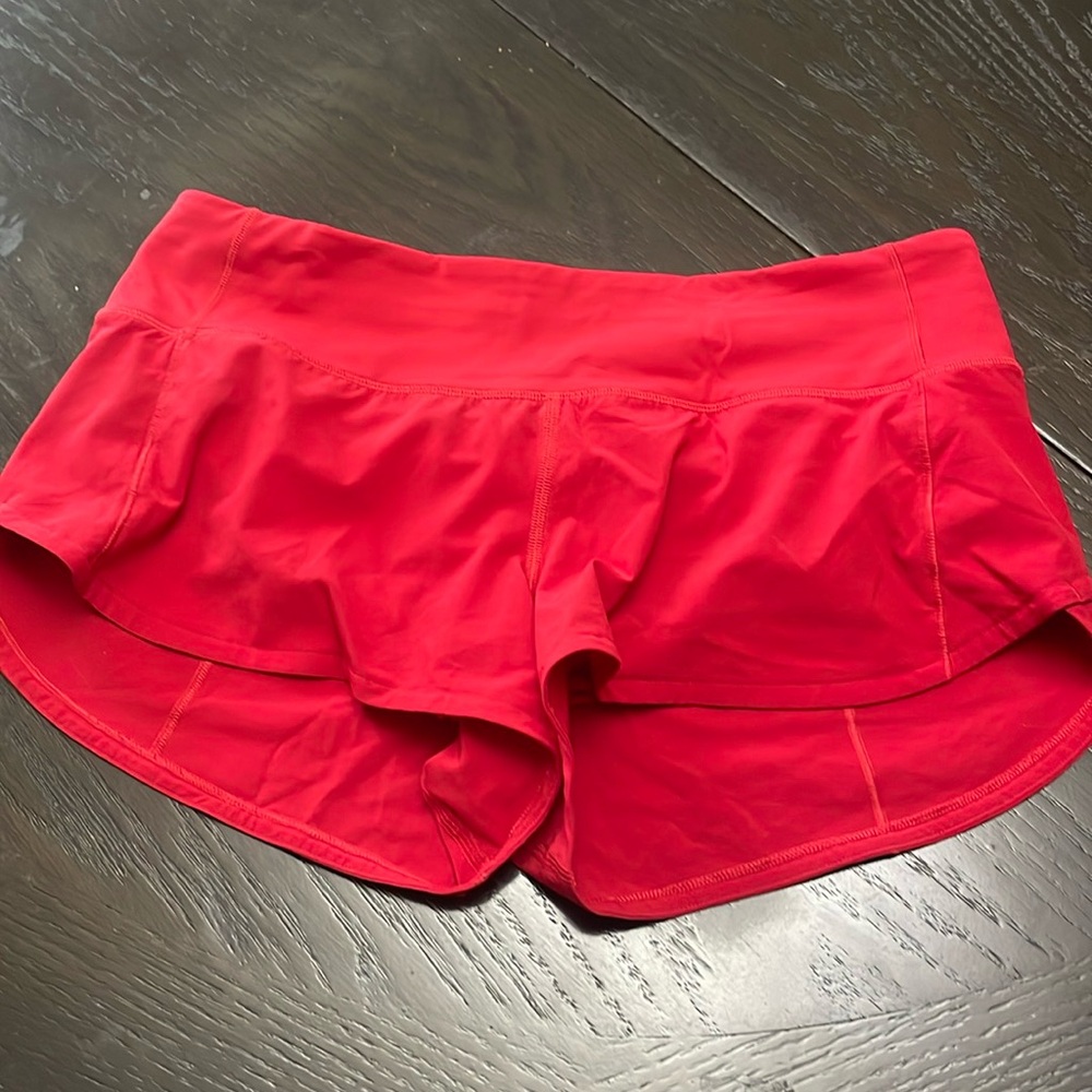 Lululemon Speed Up shorts 2.5”